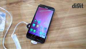 Asus Zenfone Zoom: In Pictures