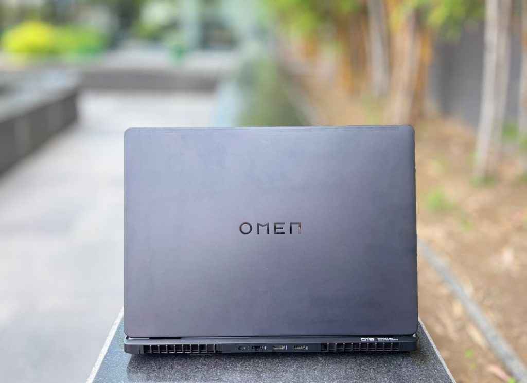 HP Omen Max 16 Review - Laptop lid
