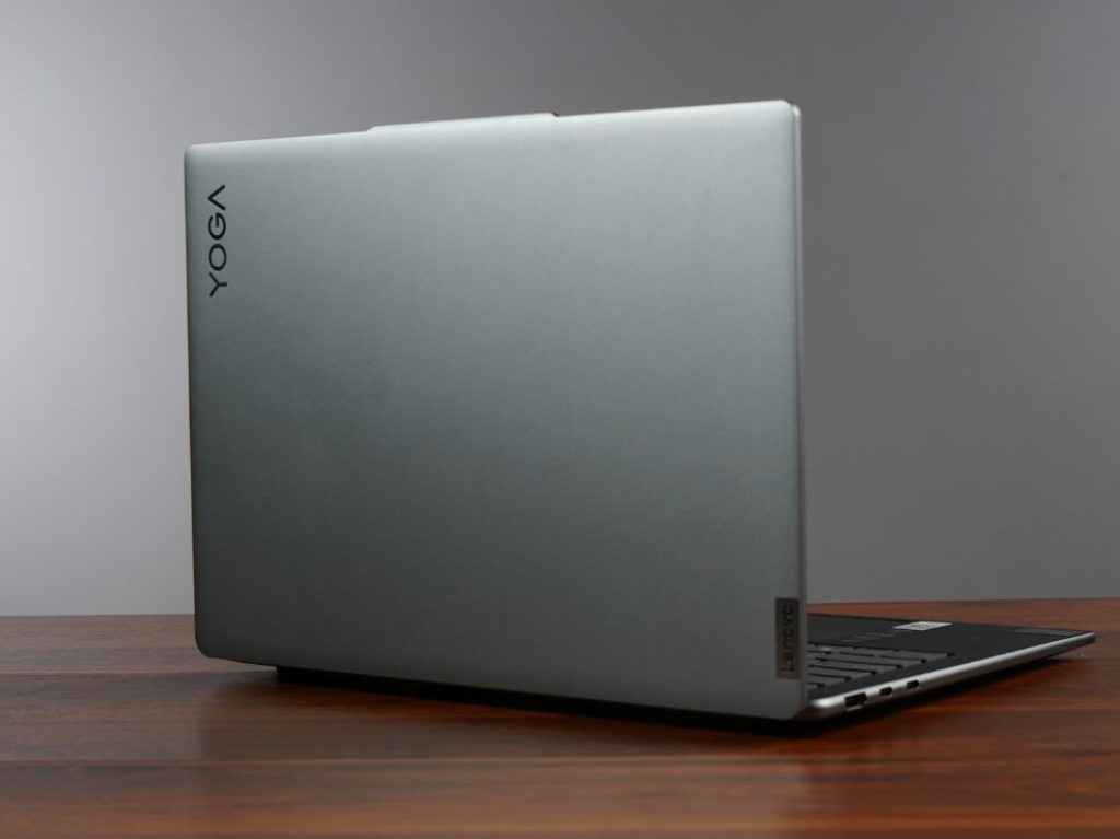 best thin and light laptop under Rs 1 lakh - Lenovo Slim 7i Display Back Panel Review