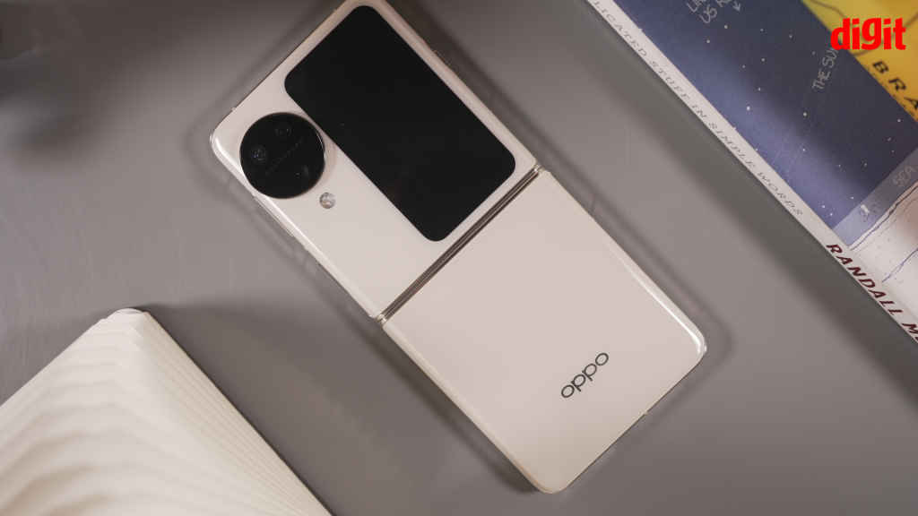 OPPO Find N3 Flip Review Rear View