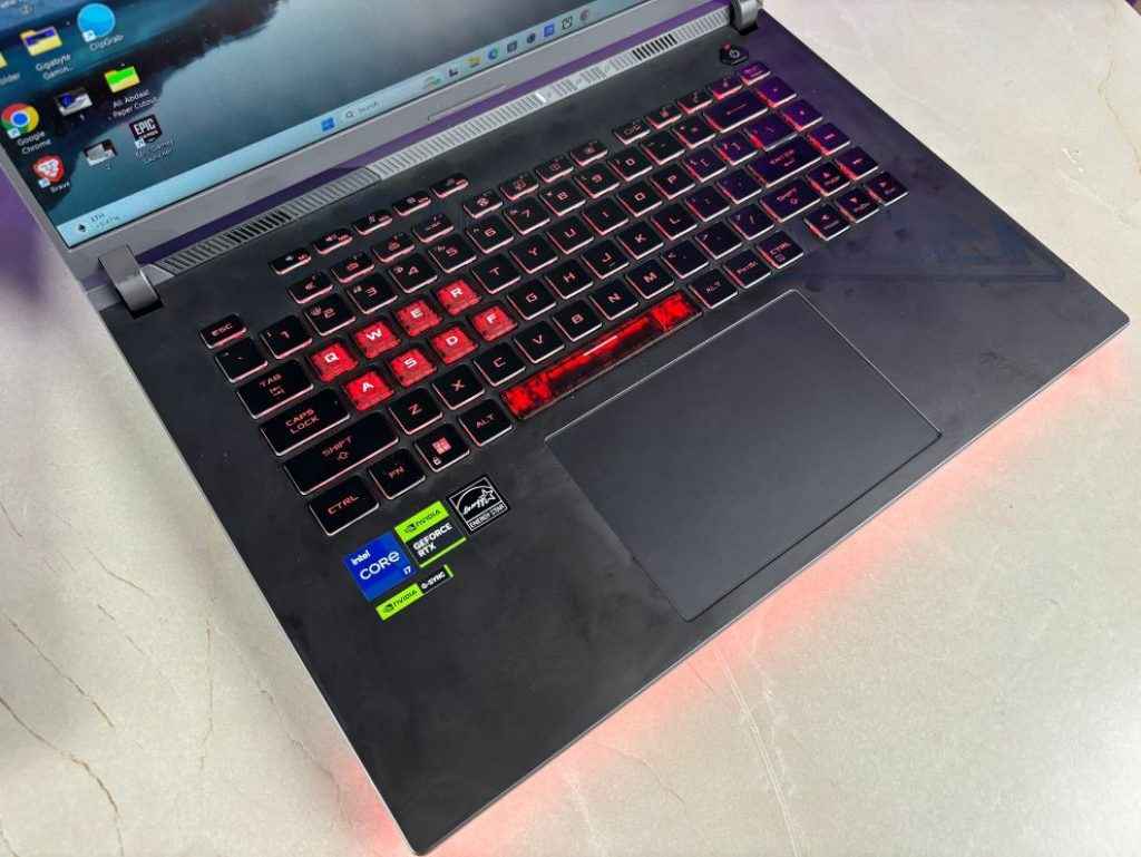 Dell G15 Vs ASUS Strix G16 Comparison Review: Strix G16 keyboard and touchpad