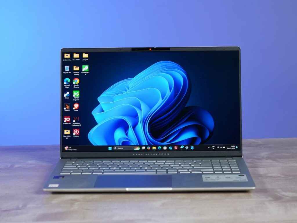 ASUS Vivobook S15 Snapdragon X Elite Review: Laptop's Display