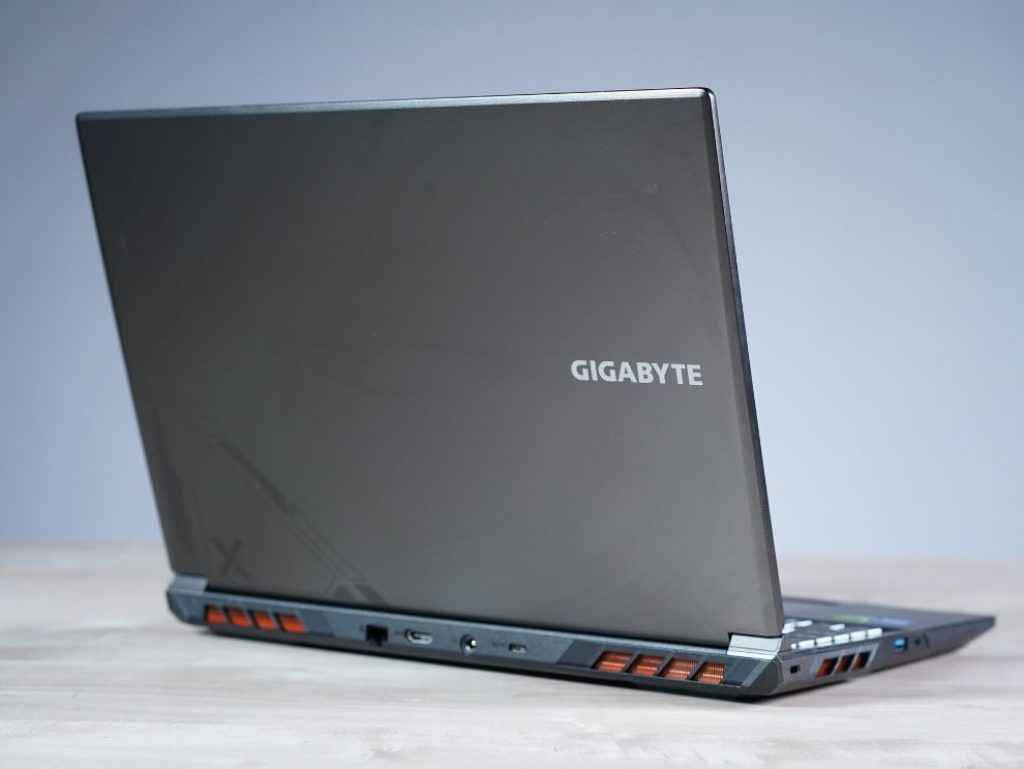 Gigabyte G6X 9MG Review: Laptop lid facing the camera sitting sideways on table