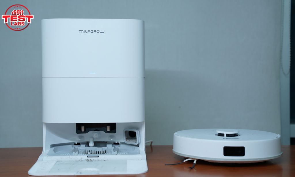 Milagrow robot vacuum and dock