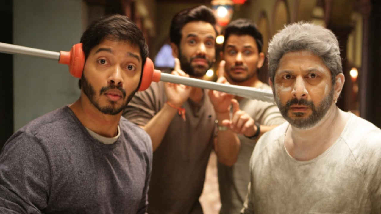 बोरियत को कोसों दूर फेंक देती हैं ये कॉमेडी फिल्में.. पंचायत-गुल्लक की हैं बाप, पहले ही मिनट से शुरू हो जायेंगे ठहाके