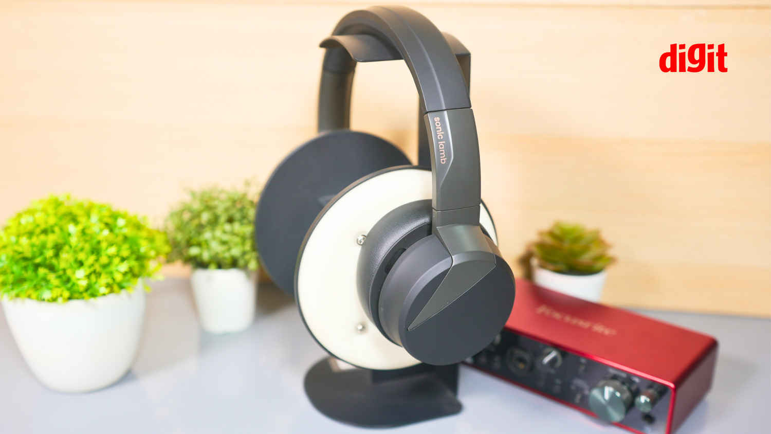 Sonic Lamb Headphones Review – Destined for success with some improvements