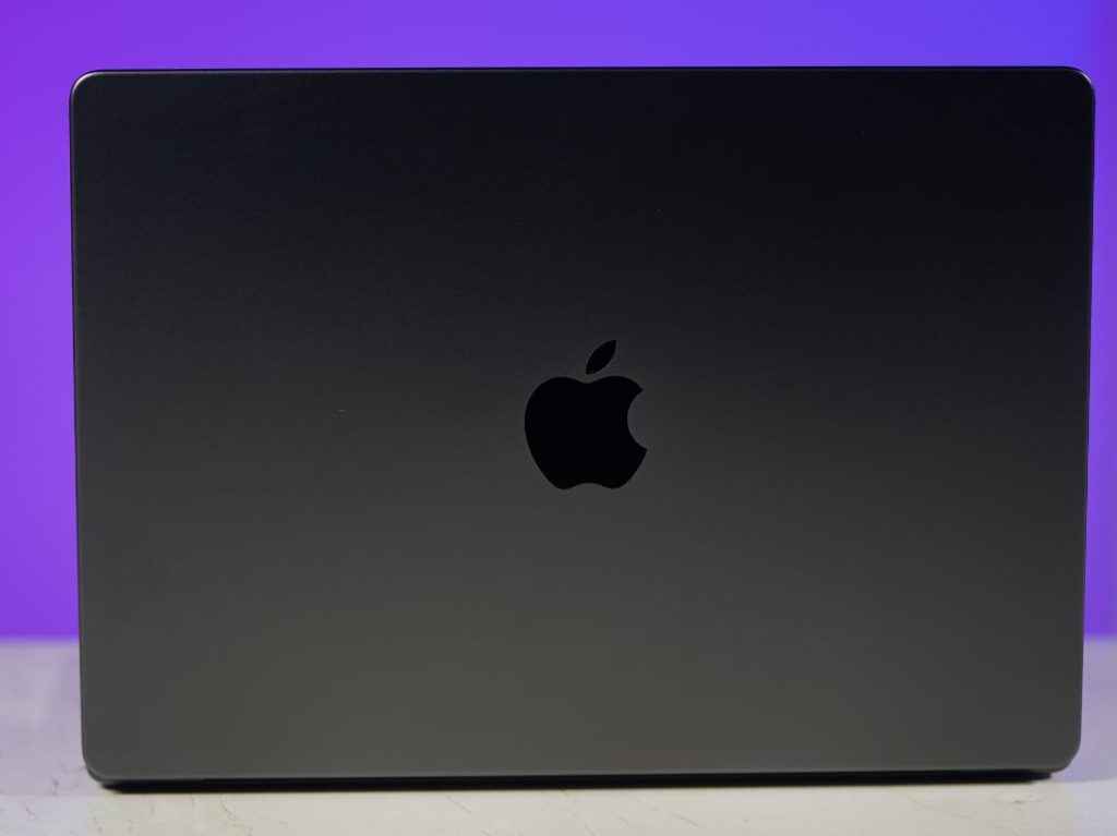 Apple 14-inch MacBook Pro M3 Max Review - Apple Logo on Laptop Lid