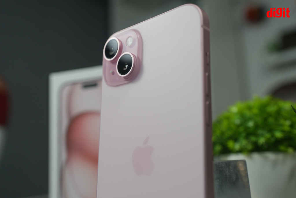 Apple iPhone 15 Plus Cameras
