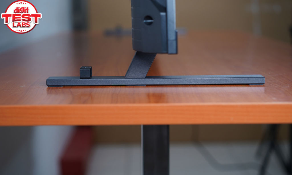 Toshiba Z670SP stand