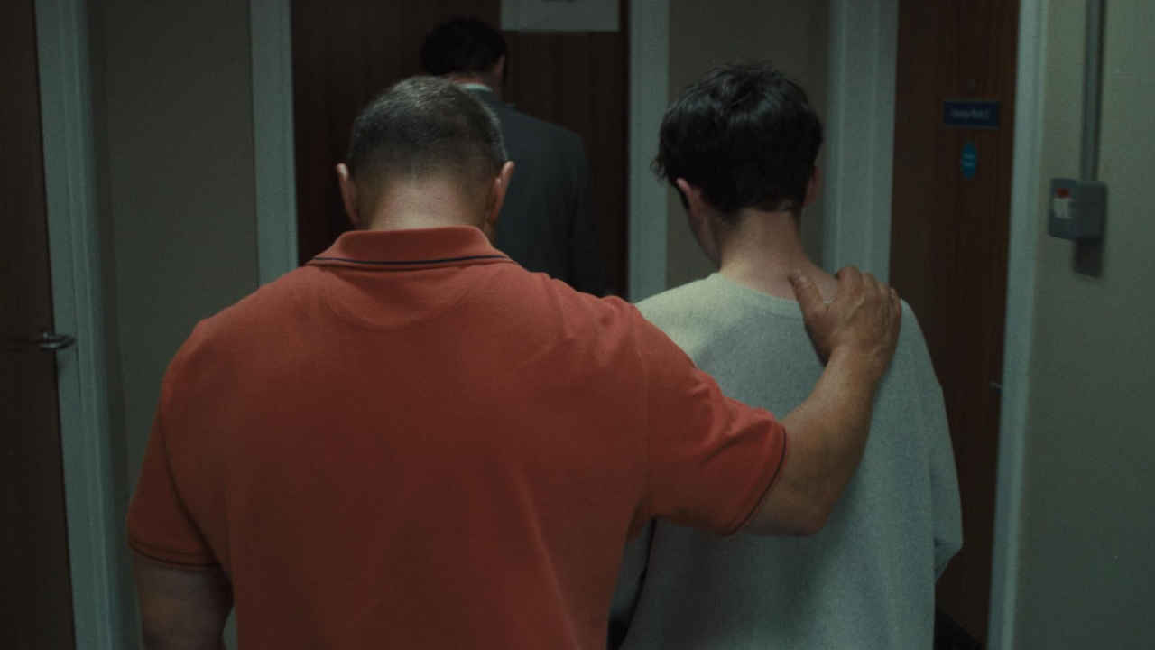 IMDb पर मिली 8.1 की रेटिंग, अंदर तक झिंझोड़ कर रख देगी 4 एपिसोड की ये साइकोलॉजिकल-क्राइम थ्रिलर सीरीज