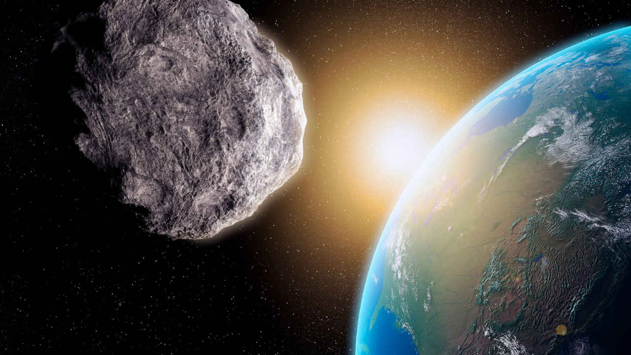 पृथ्वीजवळून जाणार 210 फूट विशाल लघुग्रह 2024 LJ! पृथ्वीला आहे का धोका? Nasa ने दिली माहिती