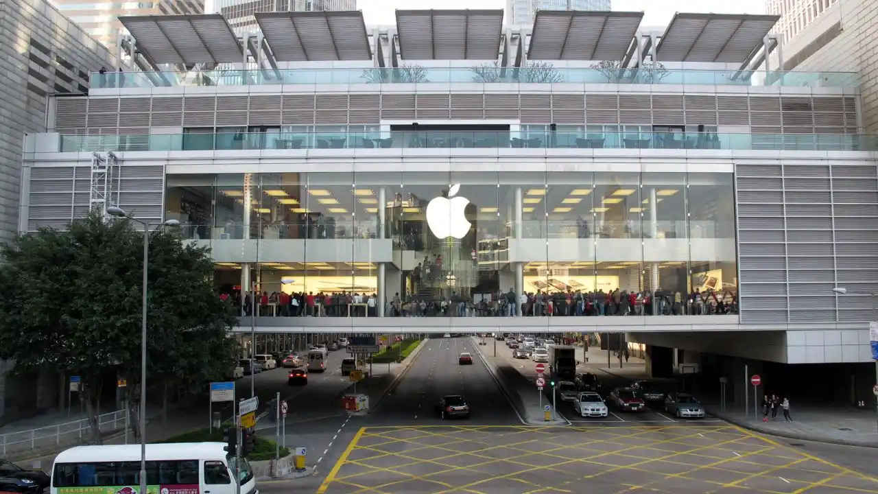 Apple’s first home device with Apple Intelligence could be a table-top robot