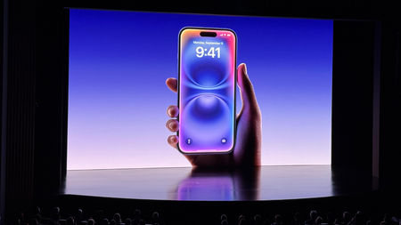 iPhone 16 and iPhone 16 Plus with new A18 Bionic chip and camera ...