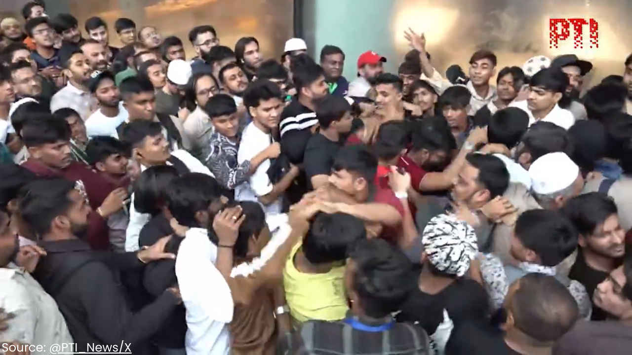 iPhone 17 madness: Scuffle breaks out at Apple BKC as pre-booking frenzy peaks, watch video