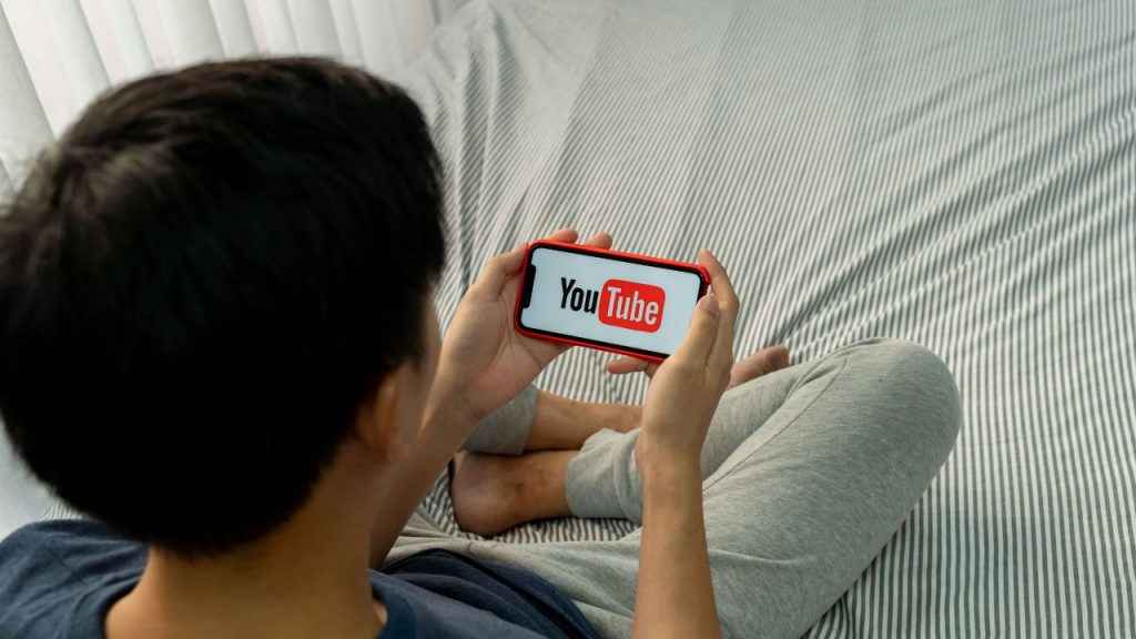 YouTube tests a 'play something' button for when you're indecisive about what to watch: Check details