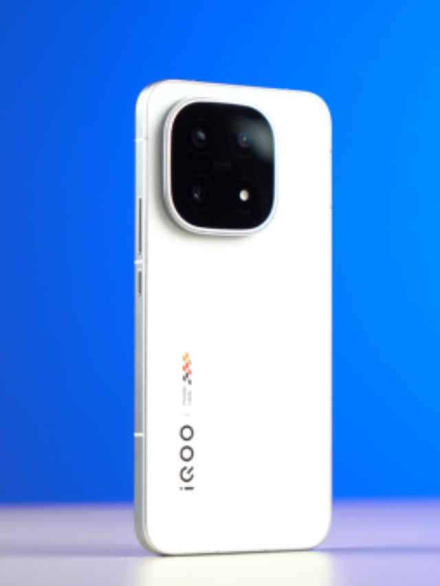 New iQOO 15 flagship phone now Sale in India Price specs