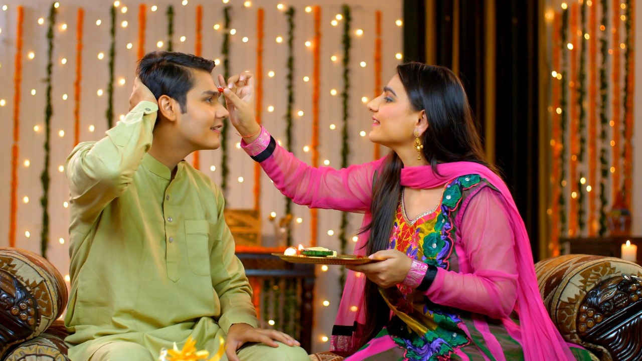 Bhai Dooj 2024: 5 useful gadgets for your siblings