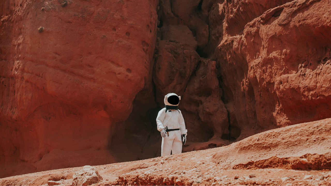 NASA will send astronauts to Mars by 2035 to explore whether life is possible there or not