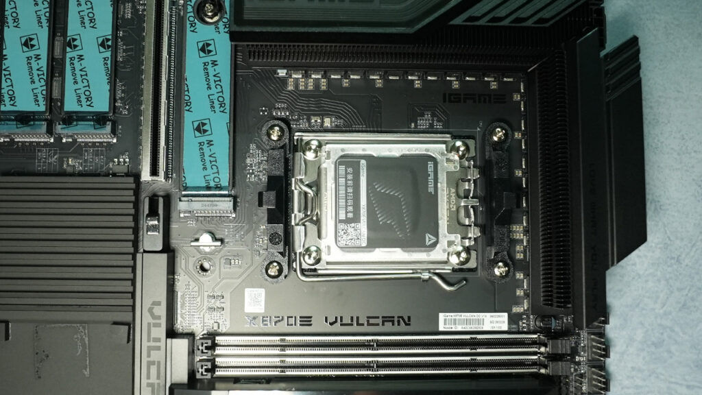 Colorful iGame X870E VULCAN OC V14 CPU