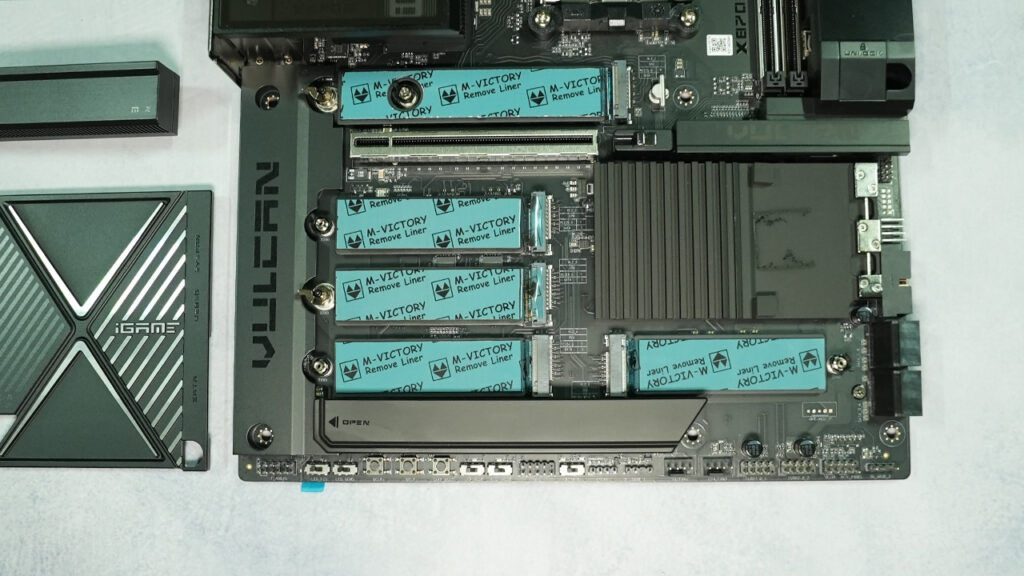 Colorful iGame X870E VULCAN OC V14 PCIe