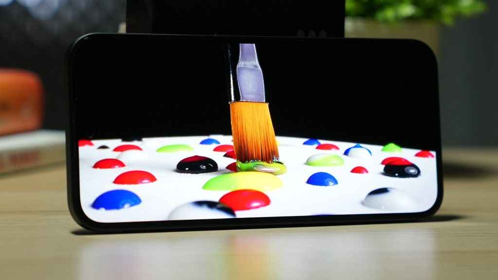 Nothing Phone (2a) Display Review - photo showcasing the vibrant colours produced by the display screen