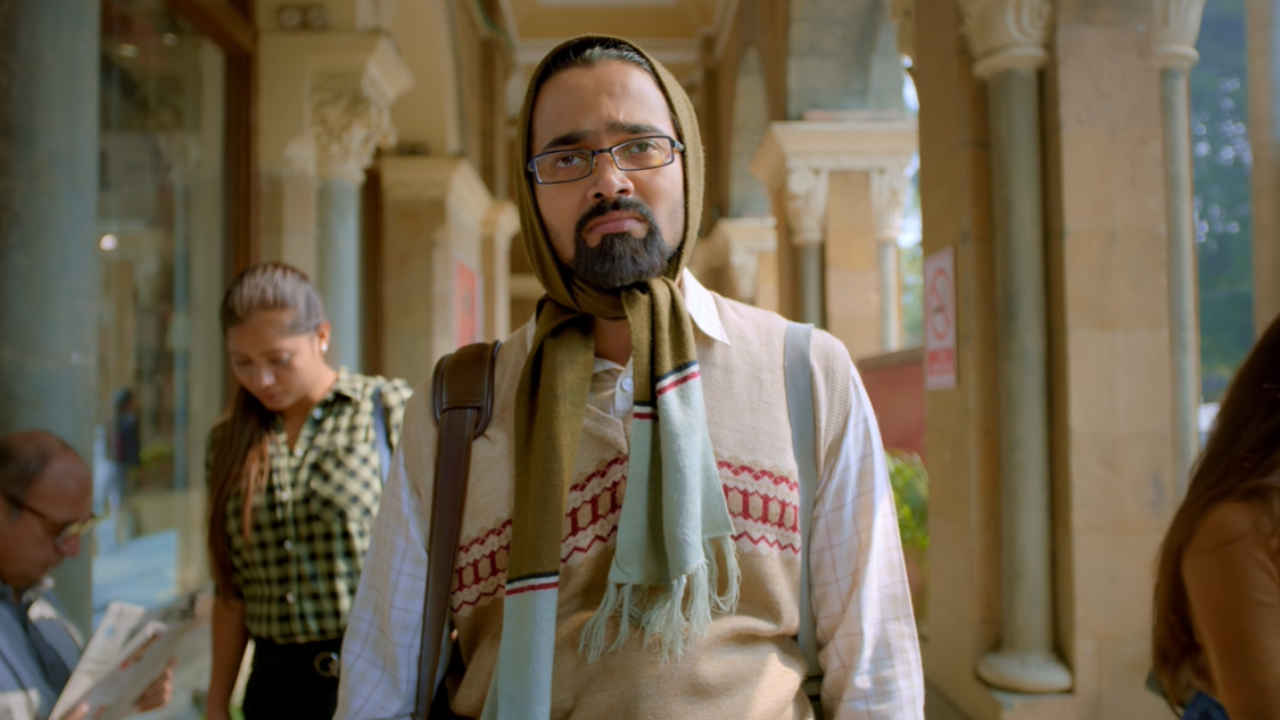 1 इंसान ने निभाए 10 किरदार, पंचायत-गुल्लक को तगड़ी टक्कर, IMDb रेटिंग 8.8, फुल ऑन धमाका है ये कॉमेडी सीरीज