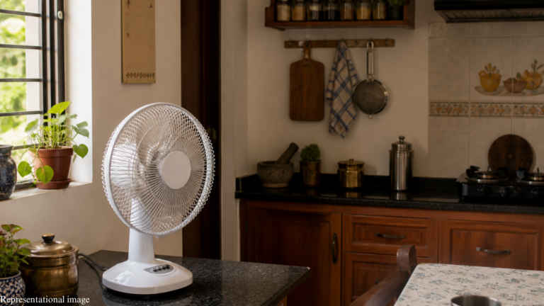 Looking for personal fan under Rs 2,000 in 2026? Here are the best ...