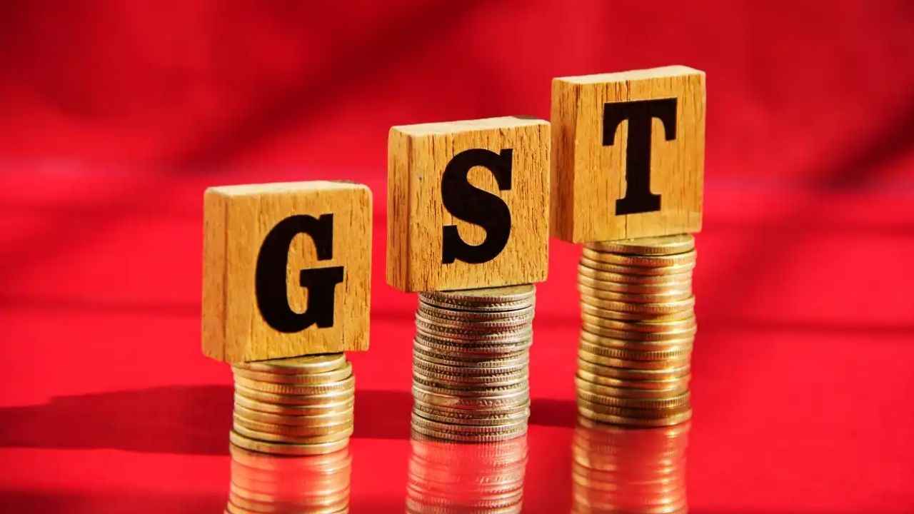 New GST rates: দেবী পক্ষের সূচনায় কমে গেল কোন কোন প্রোডাক্টের দাম এবং কোন জিনিস হল সস্তা, দেখে নিন তালিকা