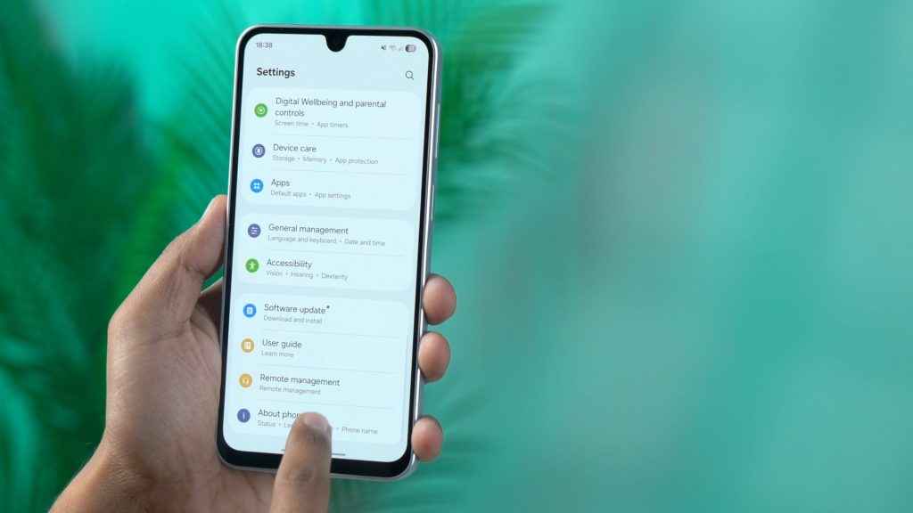 Galaxy M17 vs Moto G67 Power