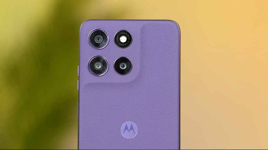 Galaxy M17 vs Moto G67 Power