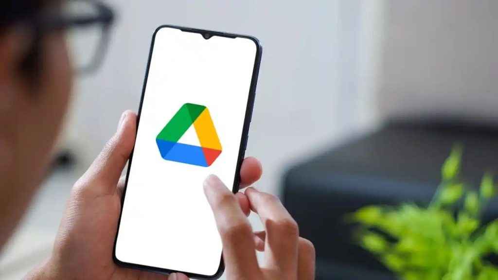 Google Drive's built-in document scanner now available on iPhones & iPads: Check details