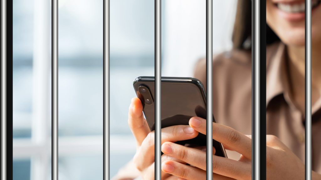 5 internet searches could land you in jail be safe