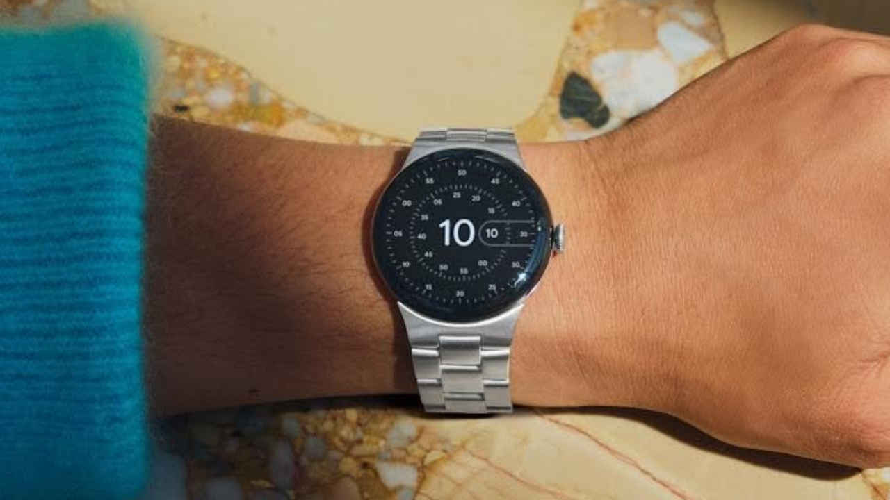 Google’s Wear OS Clock app is now Pixel-exclusive, but existing users can still use it