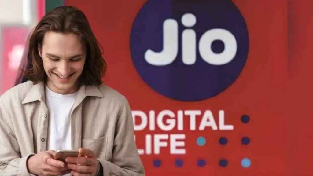 Reliance jio 999 recharge plan offer 98 days validity and Unlimited calls and daily 2GB data
