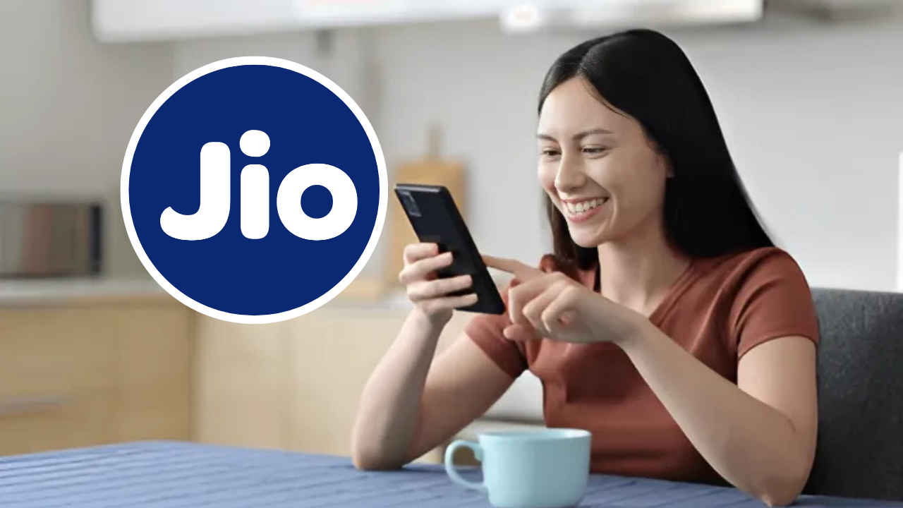 Jio 11 Month Plan: ಇದೊಂದು ರಿಚಾರ್ಜ್ ಮಾಡ್ಕೊಳ್ಳಿ ಸಾಕು! ಅನ್ಲಿಮಿಟೆಡ್ ಕರೆಯೊಂದಿಗೆ ಡೇಟಾ ವರ್ಷಪೂರ್ತಿ ಆನಂದಿಸಿ!