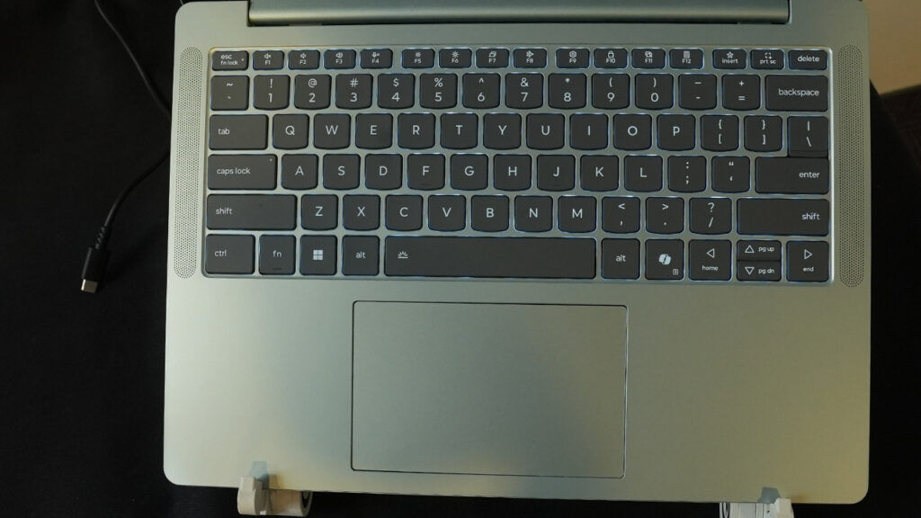 Lenovo IdeaPad Vibe Keyboard and Touchpad