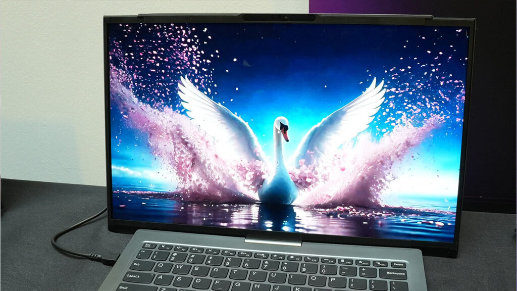 Lenovo Project Swan Expanding Screen