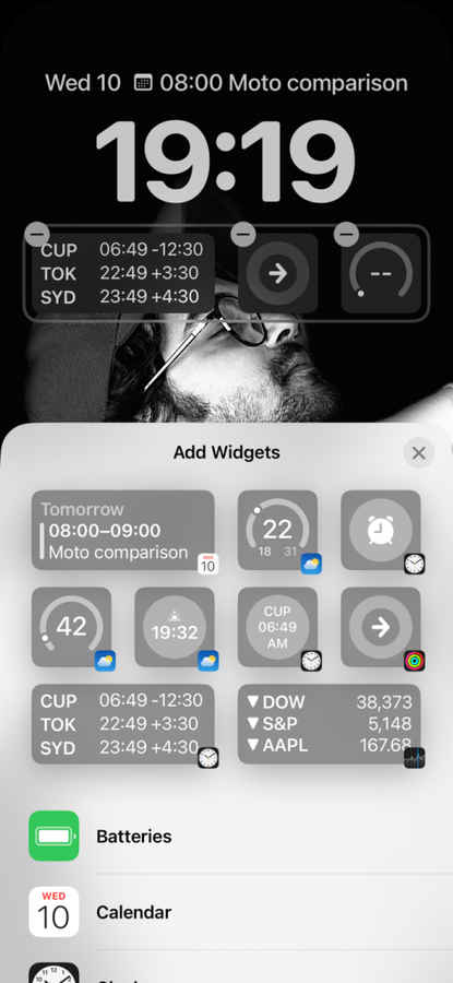 Lock screen customisation on iOS