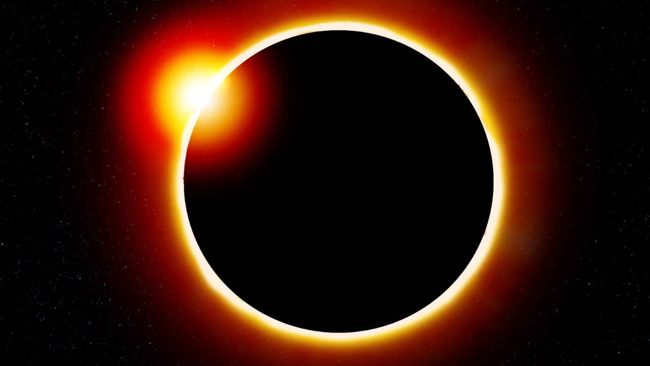 आज सबसे लंबा चंद्र ग्रहण, इन कारणों से है खास, अभी नोट कर लें टाइमिंग, भारत में इतने बजे से हो जाएगा शुरू