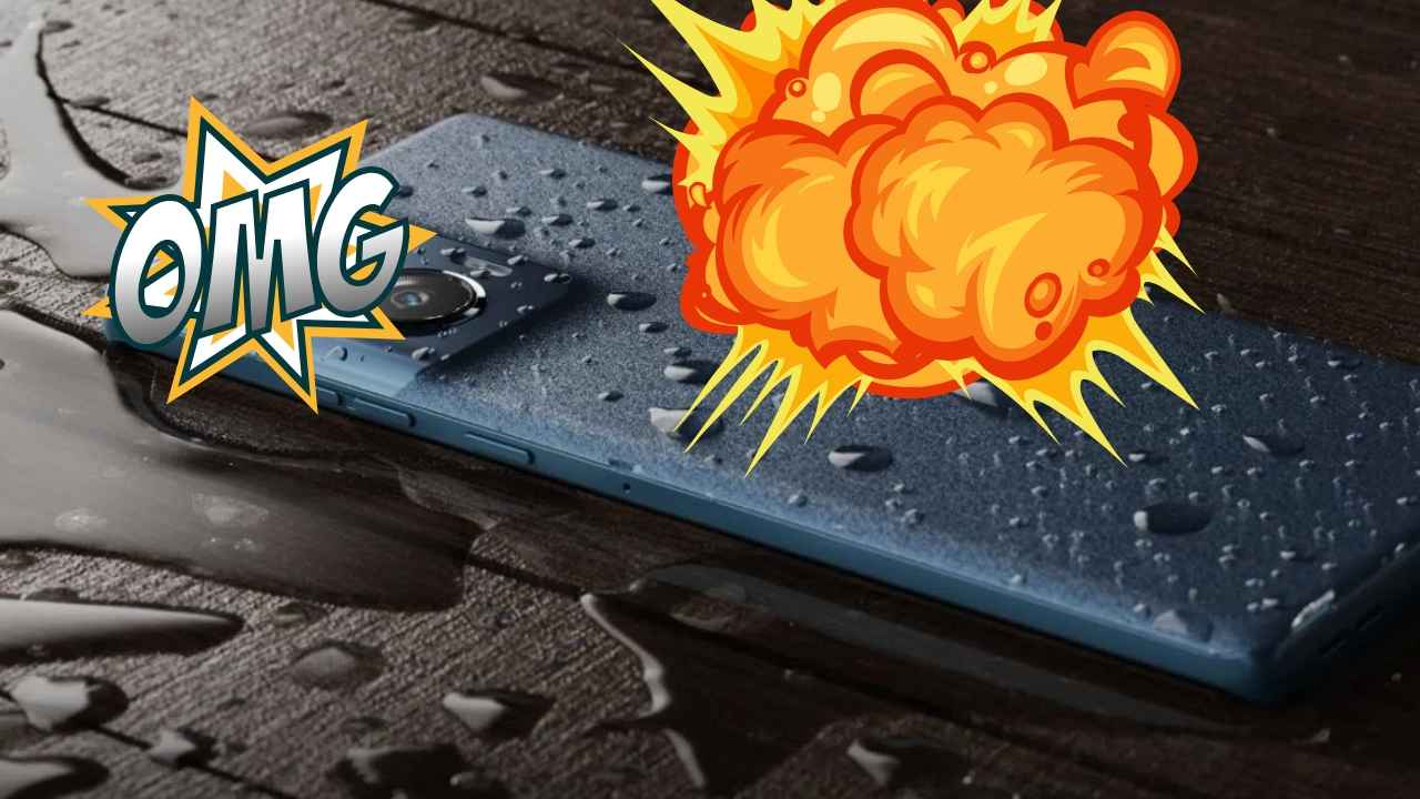 चार्जिंग के दौरान बम की तरह फटा Motorola का मोबाइल! 3 महीने पहले ही खरीदा था, बाल-बाल बची जान