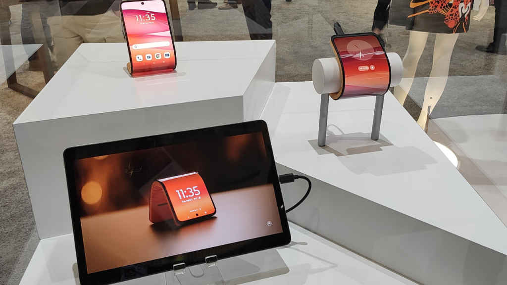 Motorola showcases bendable concept phone at MWC 2024: How does it work?