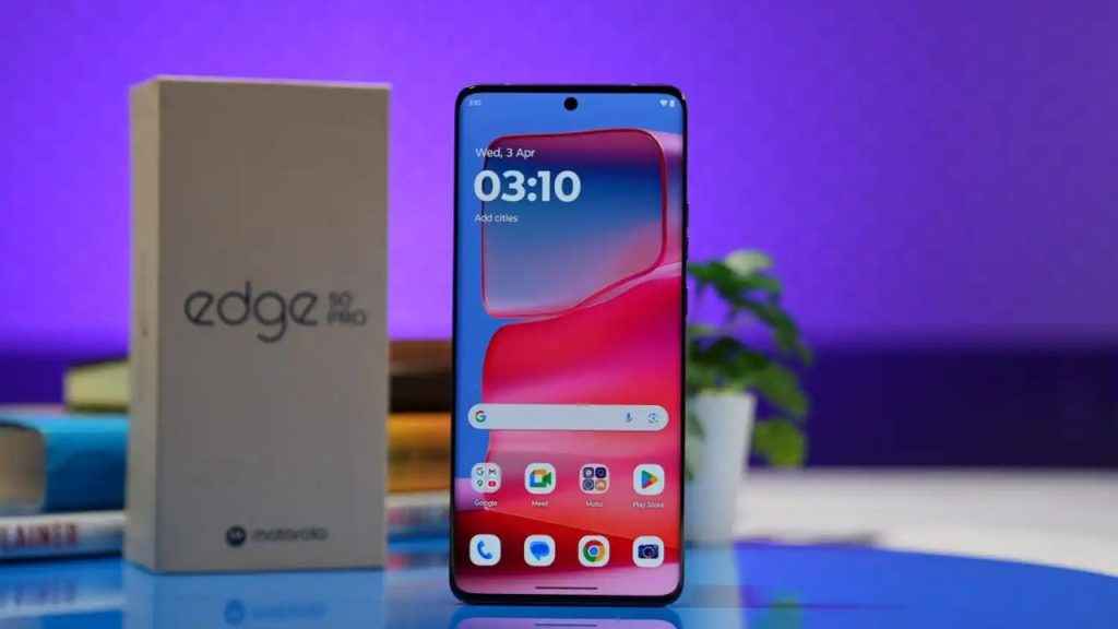 Motorola Edge 50 Pro price drops to under Rs 27000 on Amazon deal