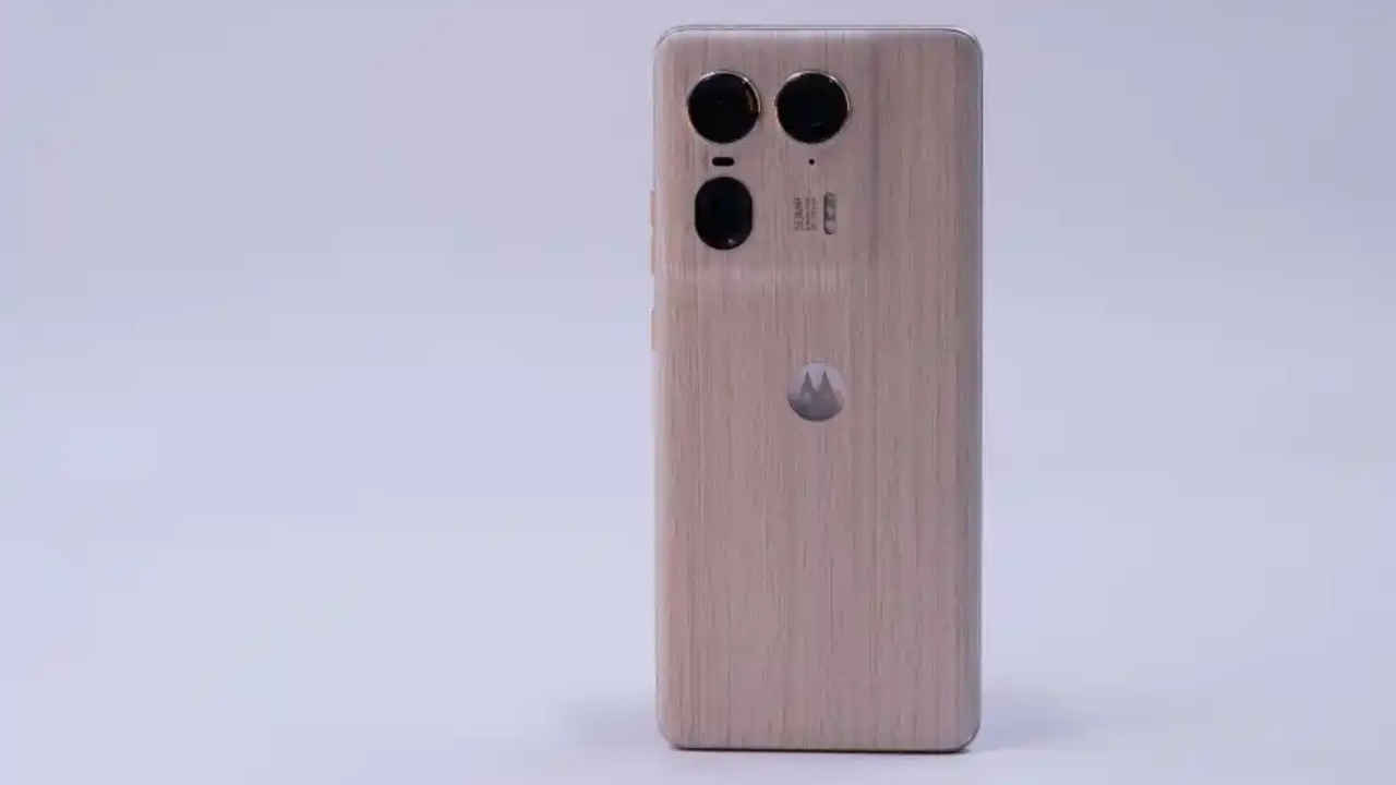 Motorola Edge 50 Ultra price drops by over Rs 14,000 on Amazon: Check deal details here