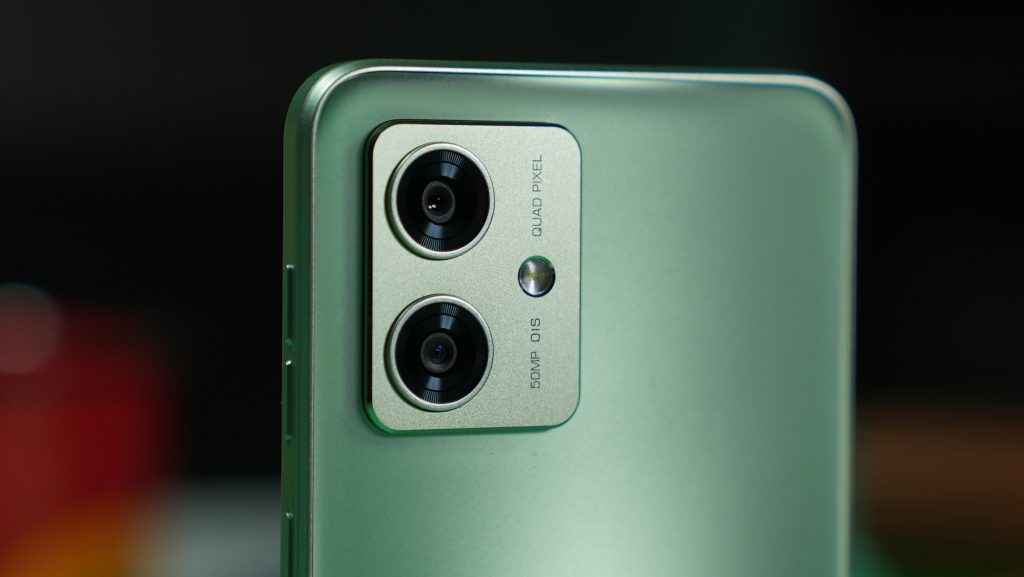 Motorola Moto G64 cameras