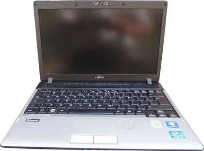 Fujitsu P Notebook(Core i5/2GB/320GB/Intel HD Graphics 300/Win7 pro)