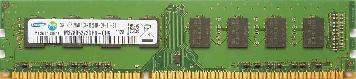 Samsung M378B5273DH0-CH9 4 GB DDR3-1333 Desktop RAM