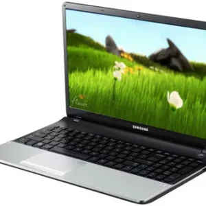 Samsung NP300E5C-A08IN Laptop (3rd Gen Ci5/ 4GB/ 750GB/ Win8)