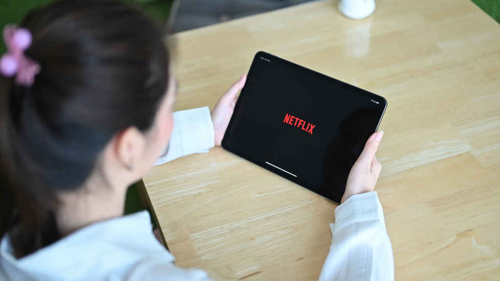 Netflix removes cheapest plan