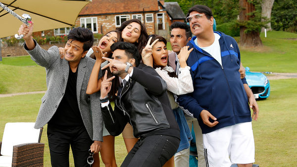 Housefull 3 Poster 2