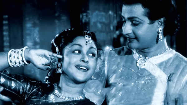 Jagadeka Veeruni Katha Poster 7